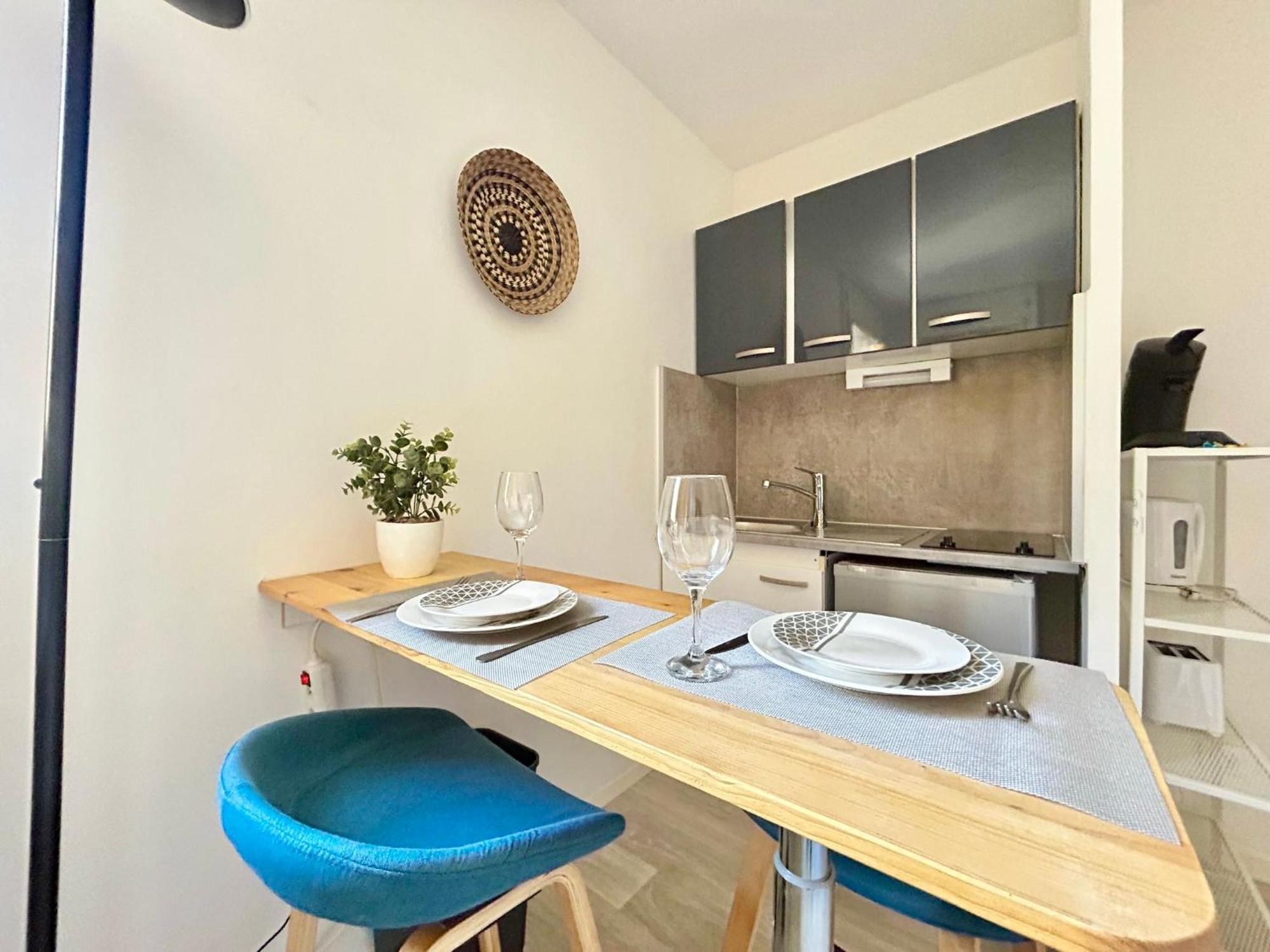 L'Emailleur Studio Cosy Et Tout Equipe ลิมอจส์ ภายนอก รูปภาพ